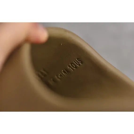 Adidas Yeezy Slide "Earth Brown" — Brown / Tonal