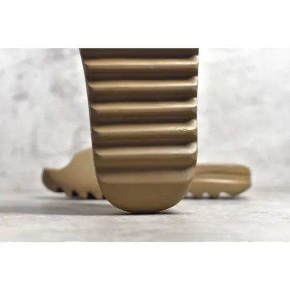 Adidas Yeezy Slide "Earth Brown" — Brown / Tonal