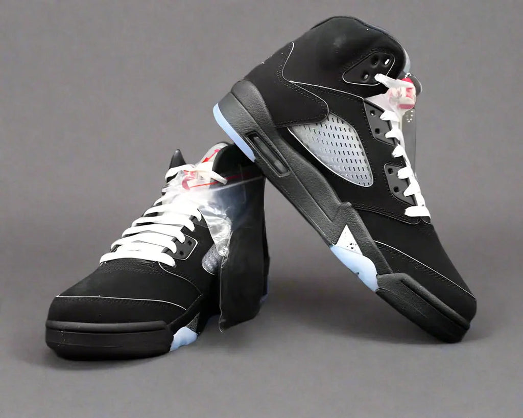 Air Jordan 5 Retro "Black Metallic" 2016 — Black / Fire Red / Metallic Silver