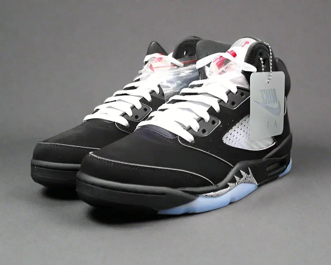 Air Jordan 5 Retro "Black Metallic" 2016 — Black / Fire Red / Metallic Silver